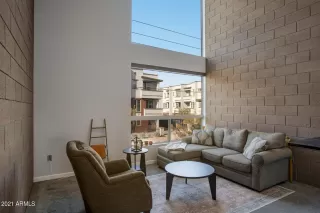 Photo #2: 6216915 Listing