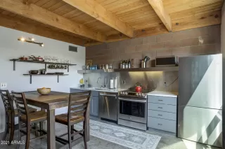 Photo #6: 6216915 Listing