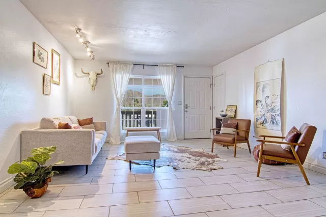 MLS: 6216998 Condo For Sale