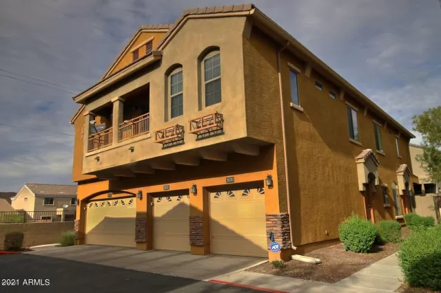 MLS: 6217103 Condo For Sale