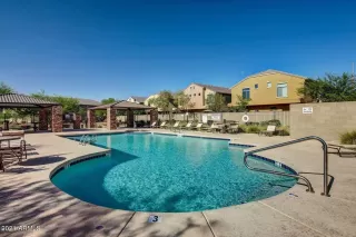 Photo #5: 6217103 Listing 