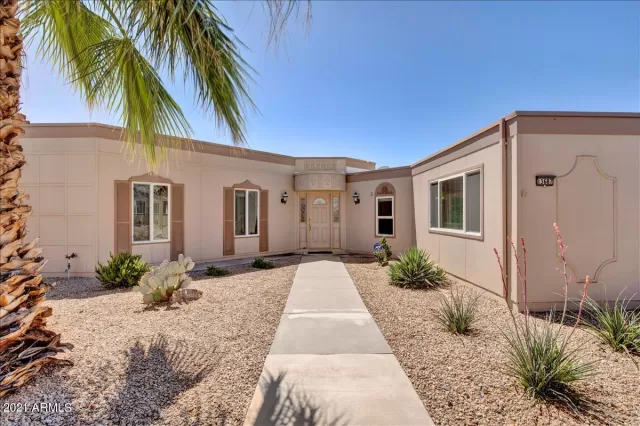 MLS: 6217158 Condo For Sale