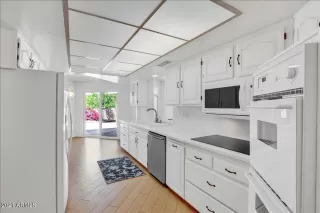 Photo #4: 6217158 Listing