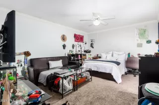 Photo #3: 6217163 Listing