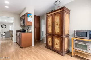 Photo #6: 6217163 Listing