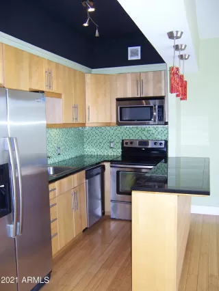 Photo #5: 6217395 Listing