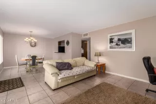 Photo #2: 6217414 Listing 