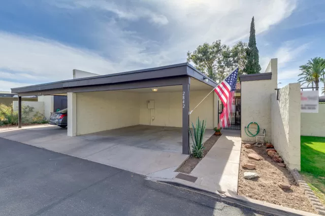 MLS: 6217446 Condo For Sale