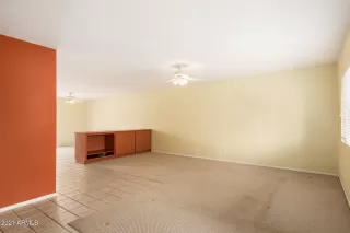 Photo #6: 6217616 Listing