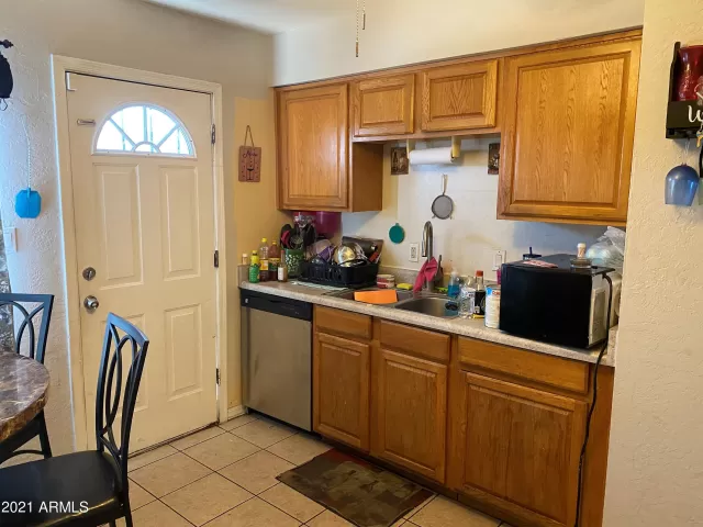 MLS: 6217694 Condo For Sale
