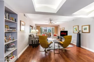 Photo #5: 6217767 Listing