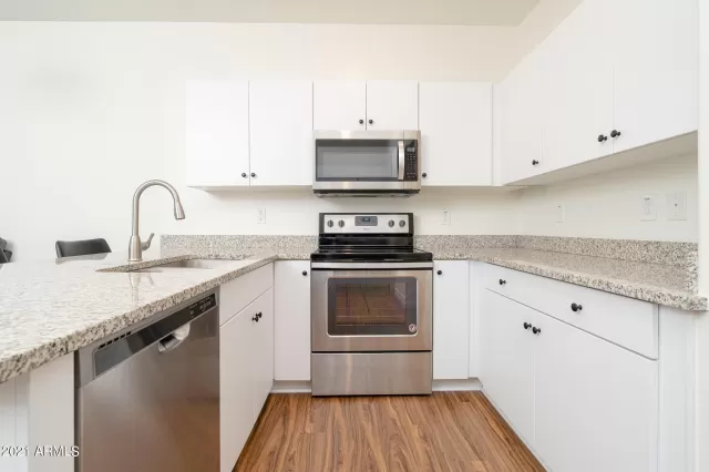 MLS: 6217872 Condo For Sale