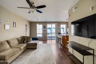 Photo #6: 6218073 Listing