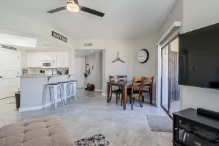 Photo #5: 6218225 Listing 