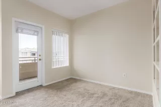 Photo #6: 6218263 Listing