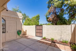 Photo #2: 6218327 Listing 