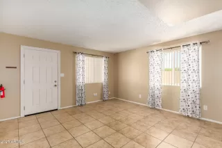 Photo #5: 6218327 Listing 