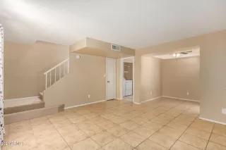 Photo #6: 6218327 Listing 