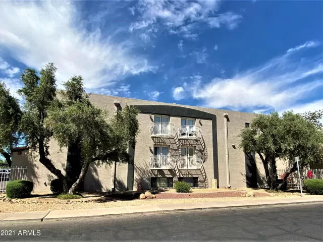 MLS: 6218353 Condo For Sale