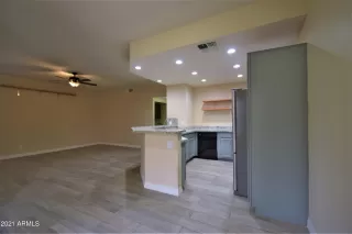 Photo #4: 6218438 Listing