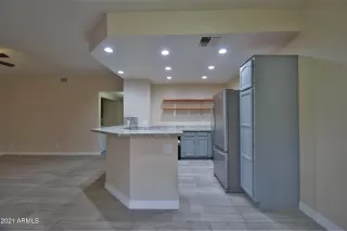 Photo #5: 6218438 Listing