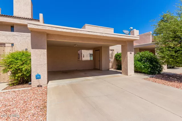 MLS: 6218462 Condo For Sale