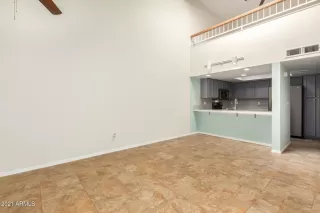 Photo #4: 6218462 Listing