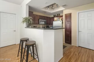 Photo #5: 6218563 Listing