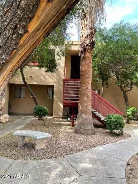 MLS: 6218612 Condo For Sale