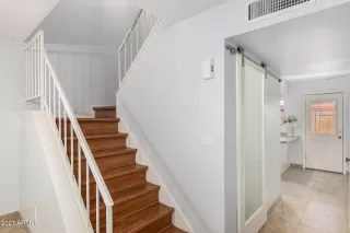 Photo #3: 6218620 Listing