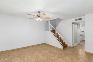 Photo #4: 6218620 Listing