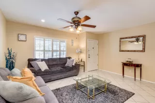 Photo #4: 6218655 Listing