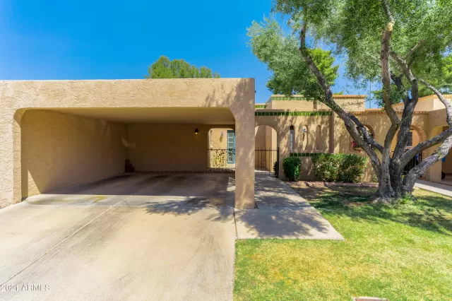 MLS: 6218808 Condo For Sale