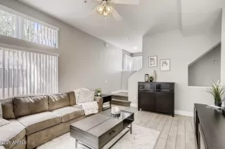 Photo #3: 6218890 Listing