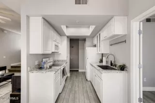 Photo #6: 6218890 Listing