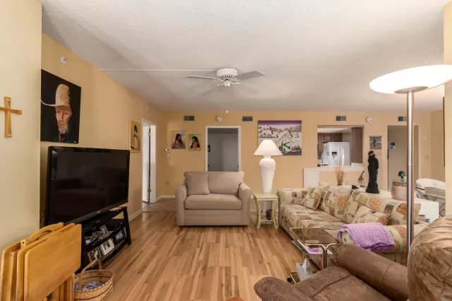 MLS: 6218988 Condo For Sale