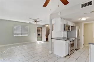 Photo #4: 6219113 Listing 