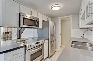 Photo #6: 6219113 Listing 