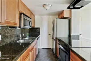 Photo #5: 6219116 Listing 