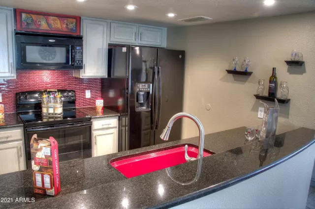 MLS: 6219171 Condo For Sale