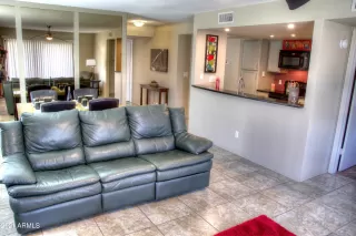 Photo #4: 6219171 Listing 