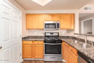 Photo #6: 6219199 Listing 