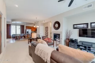 Photo #5: 6219309 Listing