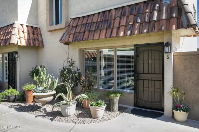 MLS: 6219331 Condo For Sale