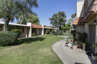 Photo #2: 6219331 Listing