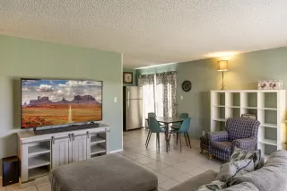 Photo #6: 6219331 Listing