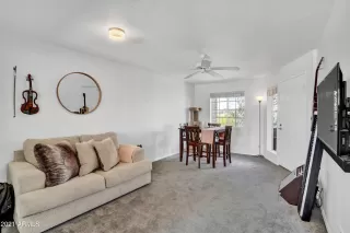 Photo #2: 6219386 Listing 