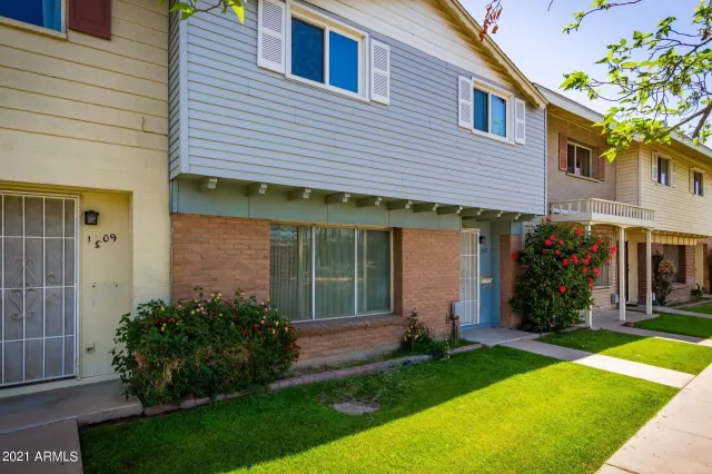 MLS: 6219441 Condo For Sale