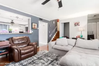 Photo #5: 6219441 Listing