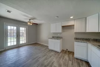 Photo #6: 6219514 Listing 